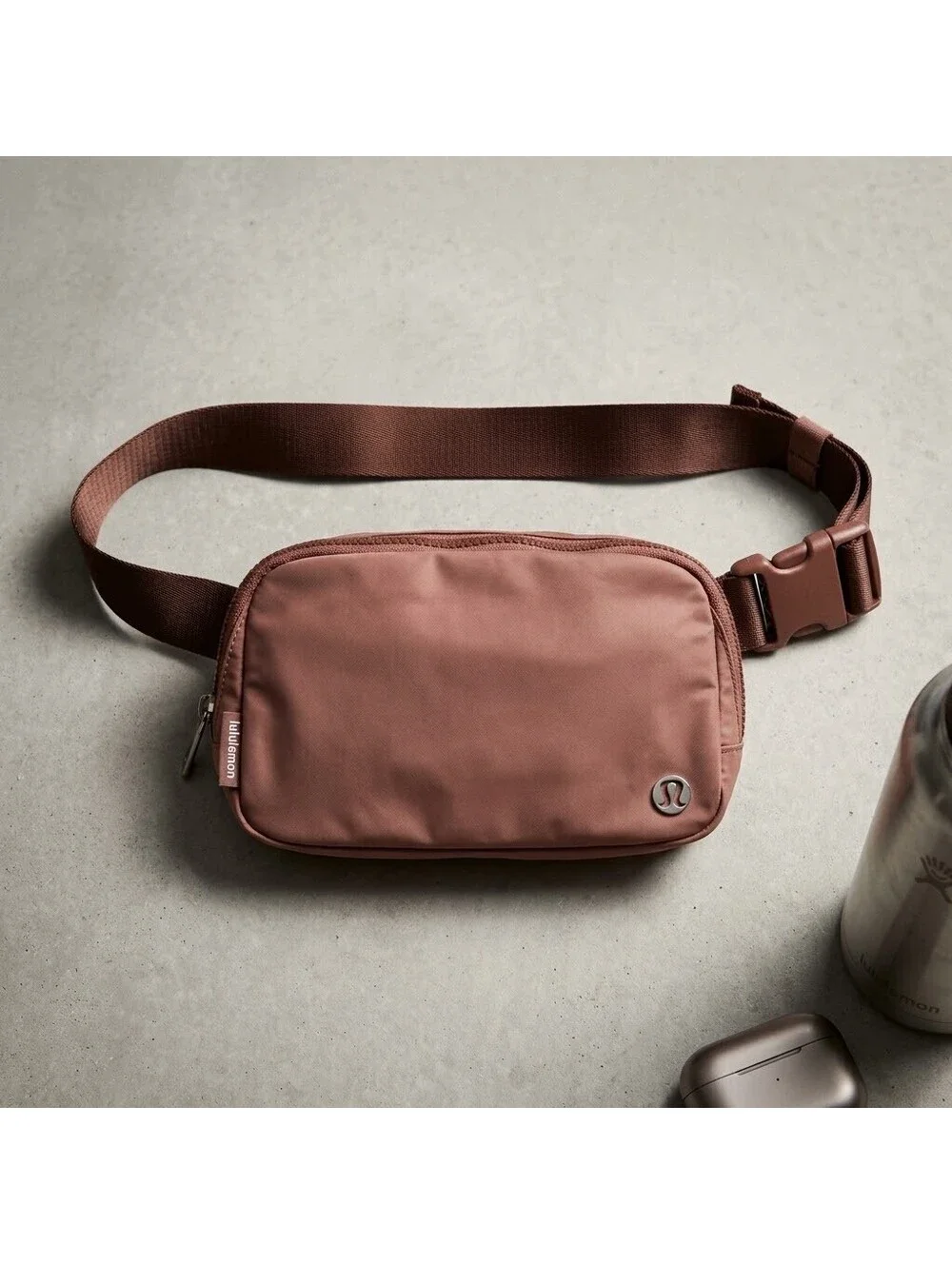 Lululemon Everywhere Belt Bag 1L Earthy Brown Minimalist Gorpcore Crossbody